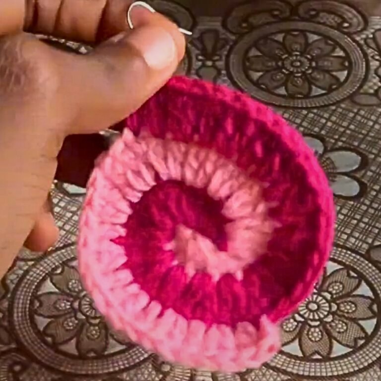 Fast & Free Crochet Circular Earrings Pattern To Style Up