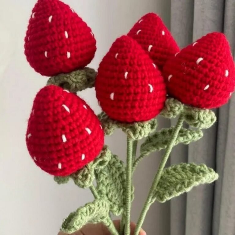 Whimsical Crochet Strawberry Bouquet Pattern for Gifting