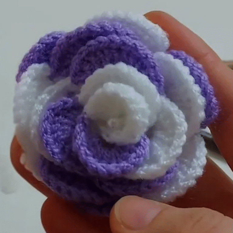 Modern Crochet Flower Pattern to Brighten Your Day