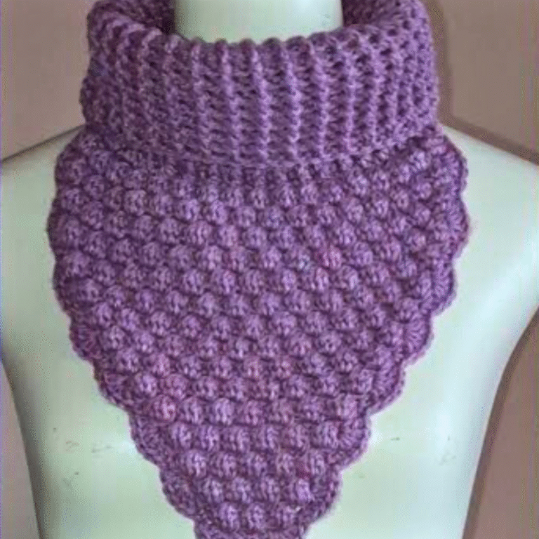 Cozy & Stylish Crochet Bobblestitch Neckwarmer Pattern Guide