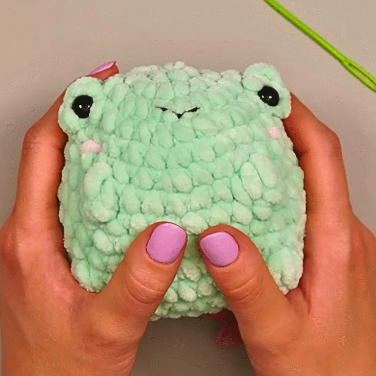 Lively Crochet Cheeky Froggy Pattern for Playful Minds